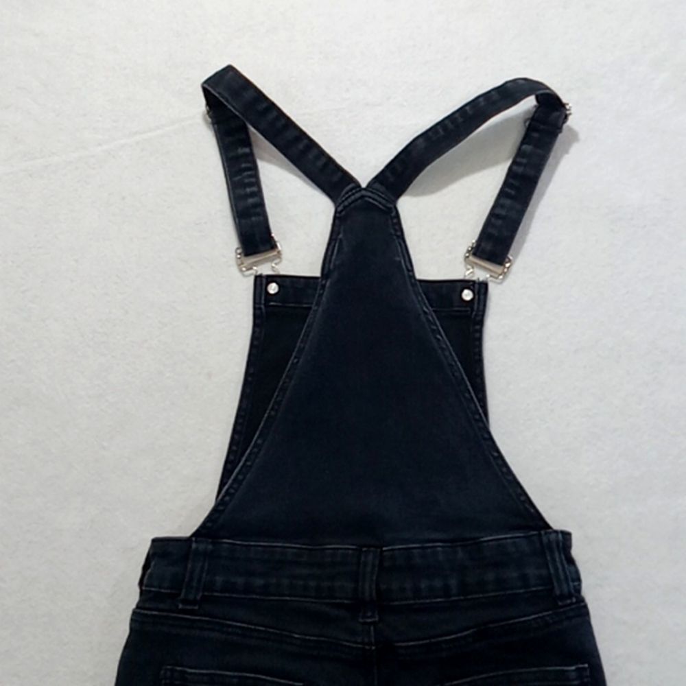 Ling Collection junior sz Lg black raw hem distressed overall shorts / - Picture 6 of 12